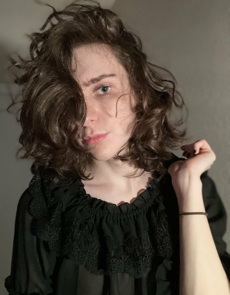 Miss Crows Nest sexy pornstar pictures