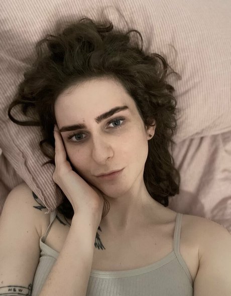 Miss Crows Nest model best archive