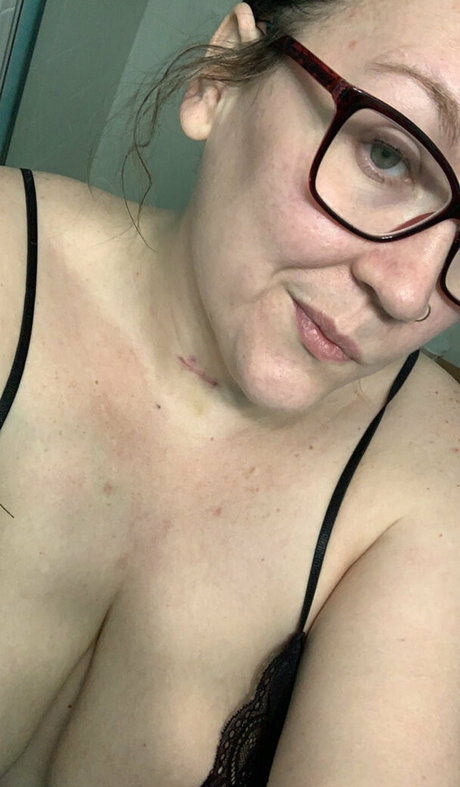 thickishpanda sexy pornstar pics