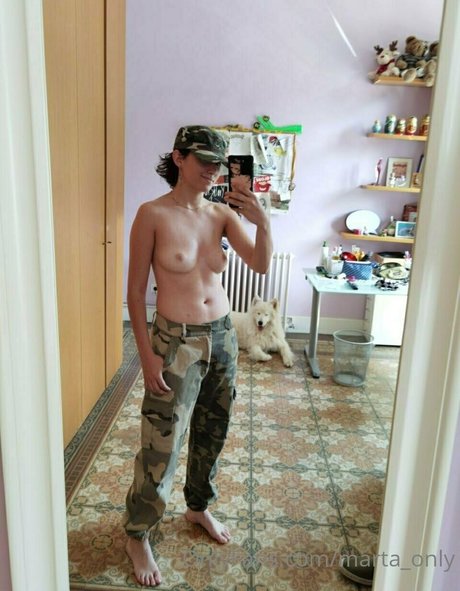 marta only hd model pic