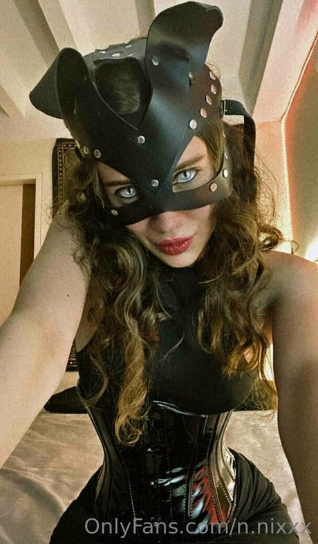 n nixxx xxx pornstar image