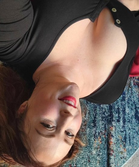 Ave Stone beautiful model pics