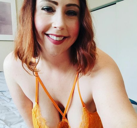 Ave Stone pretty pornstar image