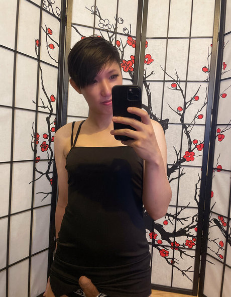 jessieaoki model naked photo