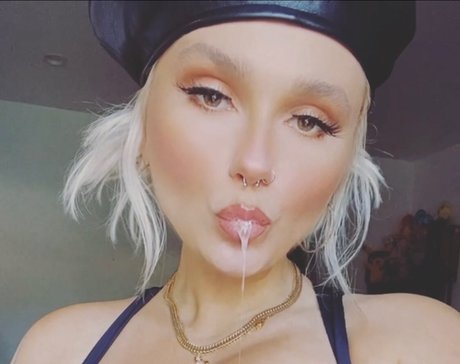 gwenniegrey star porn photos