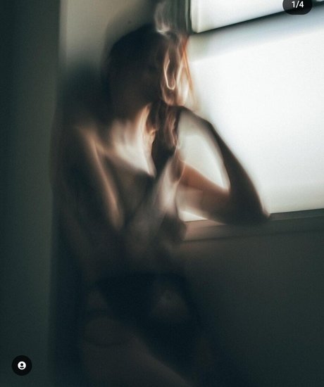 Beautaefu erotic star galleries