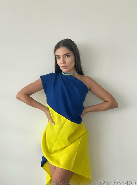 vika ua naked star archive