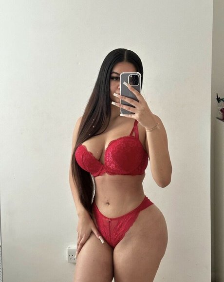 SumanMaria star erotic img