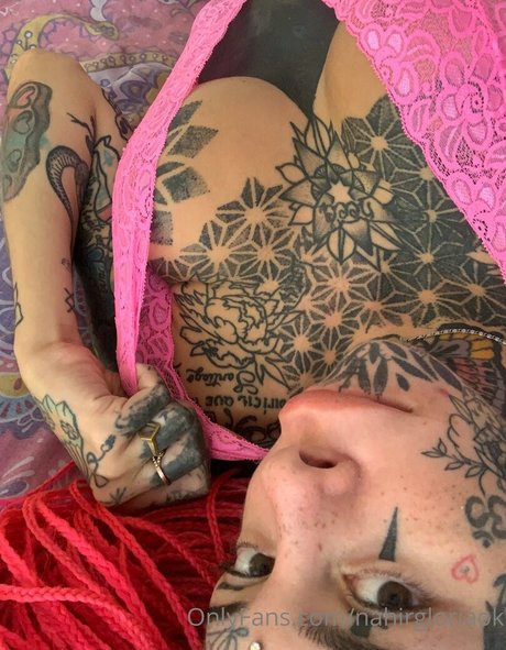 nahirgloriaokk free pornstar photo