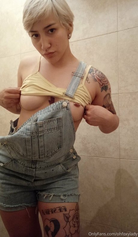 ohfoxylady star porn pic