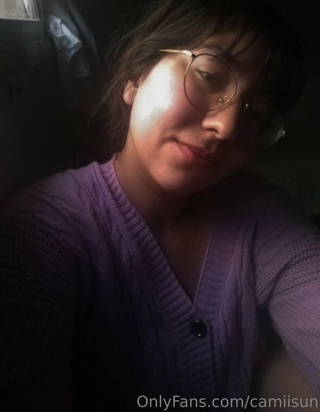 camiisun nudes model gallery