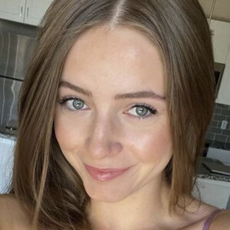 BrookeBlond star exclusive pictures