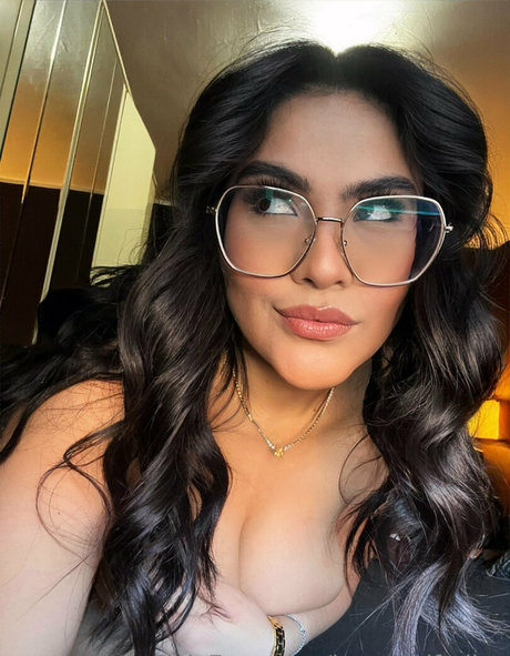 housewifediva free actress archive