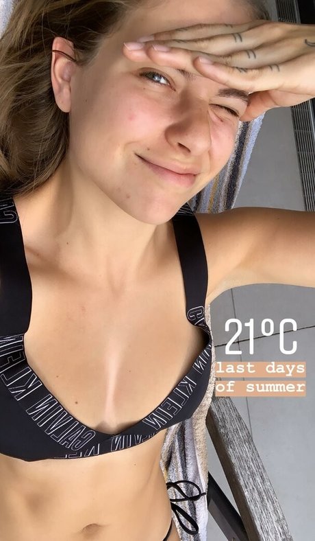 Melina Sophie beautiful pornstar pics