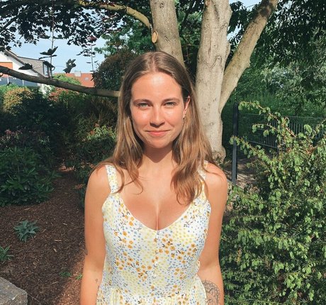 Melina Sophie model beautiful pics