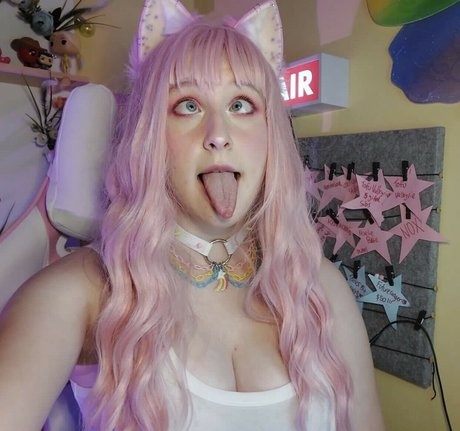 Lucyqueenofchaos hd pornstar pic