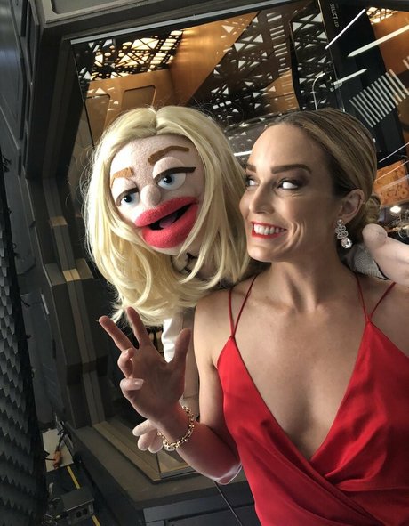 Caity Lotz star nudes images