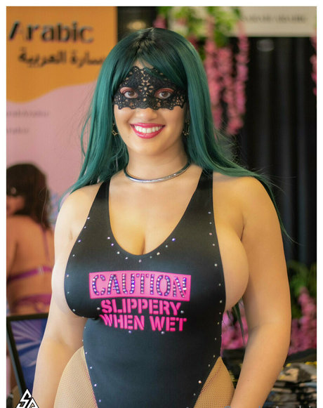 saraharabicfree best model gallery