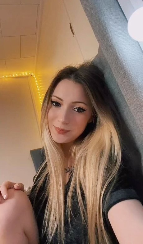 Little Momma nice star img