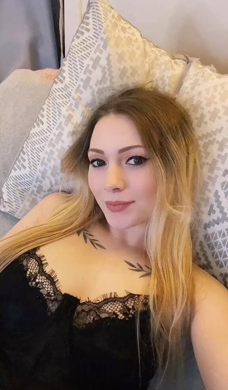 Little Momma pretty star photos