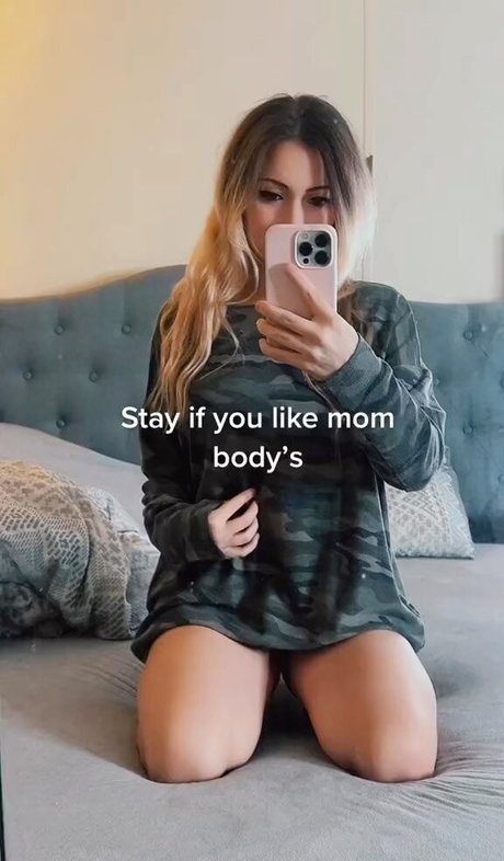 Little Momma erotic star pictures