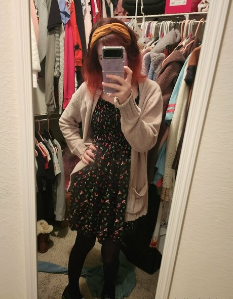 valvestia sexy pornstar image