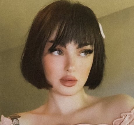 Heartpathetic hd model img