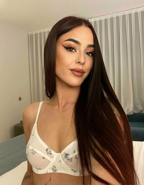 Candyyysx_ model erotic pic