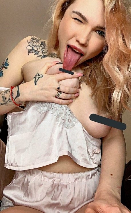 dollthifa pornstar hd img