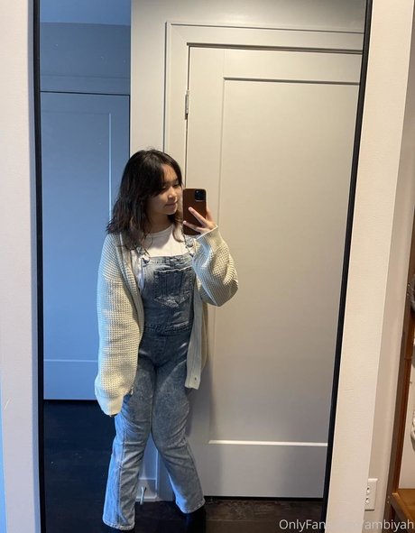 ambiyah star perfect pic