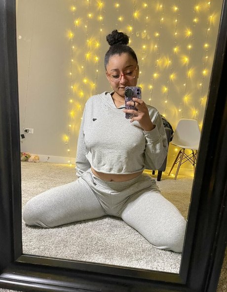 delilahmoonxtra erotic star photo