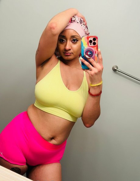 delilahmoonxtra xxx model images