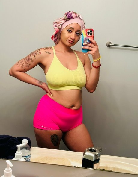 delilahmoonxtra nice pornstar pic