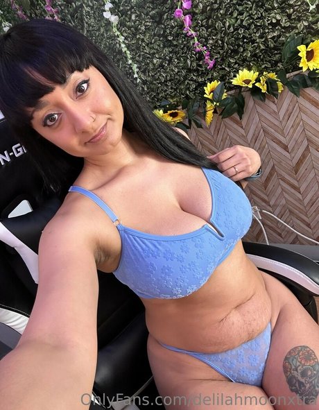 delilahmoonxtra model nudes archive