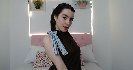 vicavitoria erotic model picture