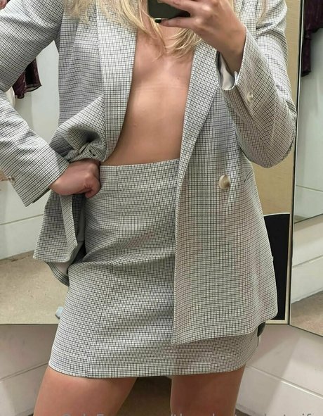 the doctor hotwife sexy actress picture