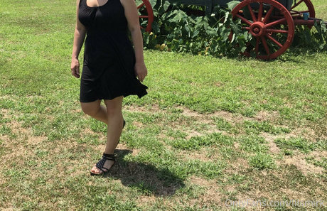 lilsmirk model high quality photos