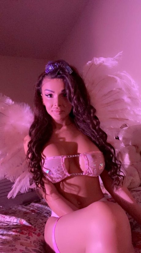 Bigdicktrannynicole model sexy photos