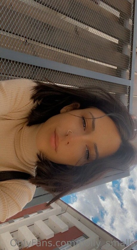 polly smalls nice actress pictures