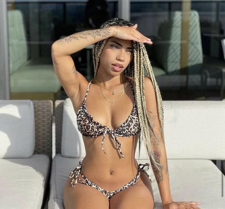 Thevenusdesire perfect model photo