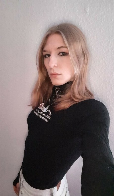 Lenathelicious beautiful pornstar pic