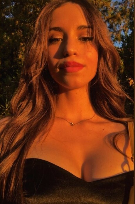 Demi Aggelopoulou model nude images