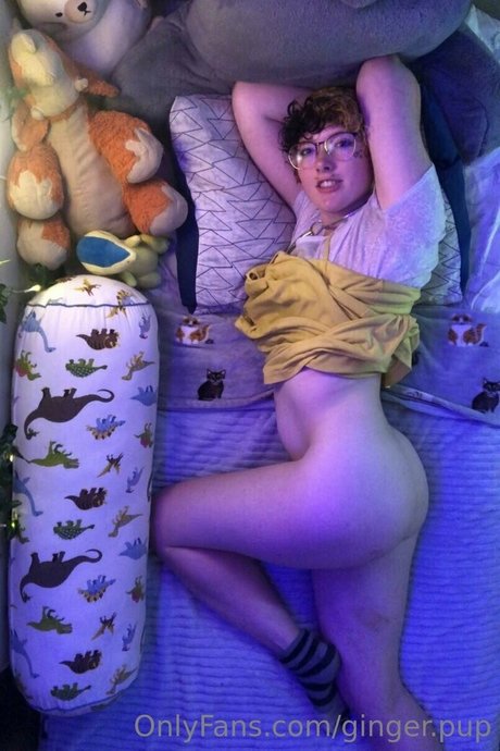 ginger pup erotic actress pic