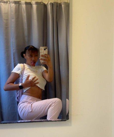 CallmeCoconasty pornstar nice img