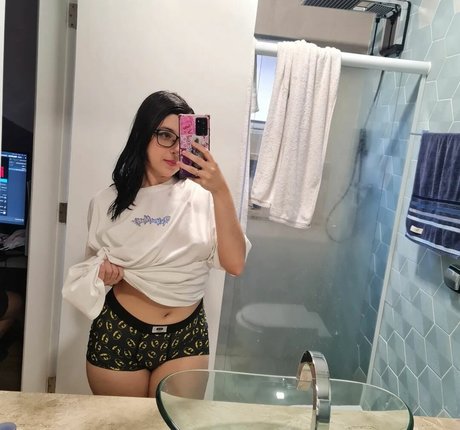 leni sla beautiful pornstar pics