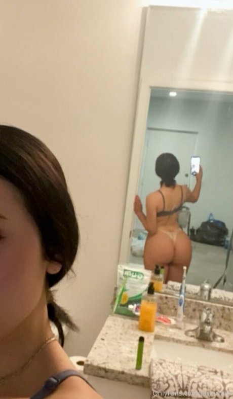 taylerhills star porn image