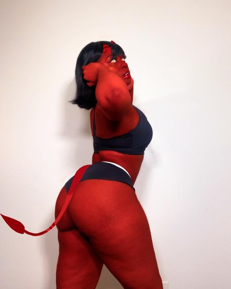 Maibunnii nudes pornstar picture