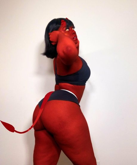 Maibunnii high quality pornstar img