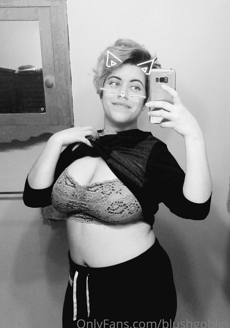 blushgoblin star high quality pic