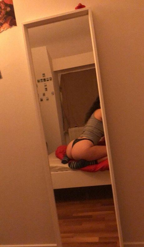 oatmilk8943 adult star img